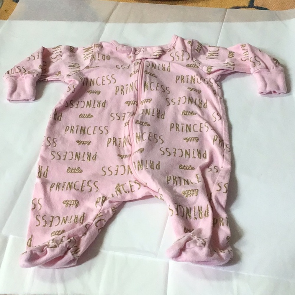 🏖️2/5.00🏖️ Gerber Sleeper NB Baby , Clean